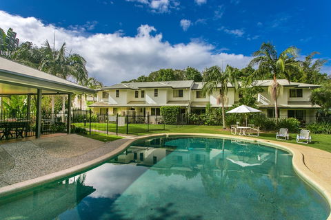 Byron Lakeside Holiday Apartments - Yamba Accommodation 1