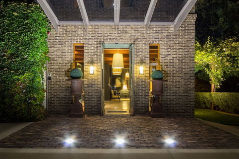 De Russie Boutique Hotel Orange - Yamba Accommodation 2