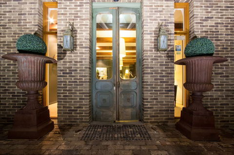 De Russie Boutique Hotel Orange - Yamba Accommodation 1