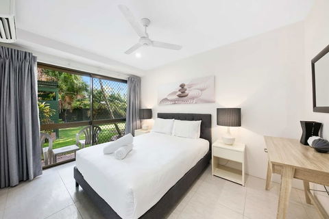 Unit 01 The Noosa Apartments - Yamba Accommodation 6