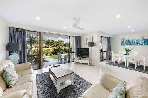 Unit 01 The Noosa Apartments - Yamba Accommodation 2