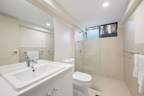 Unit 01 The Noosa Apartments - Yamba Accommodation 1