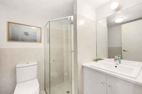 Unit 01 The Noosa Apartments - Yamba Accommodation 4