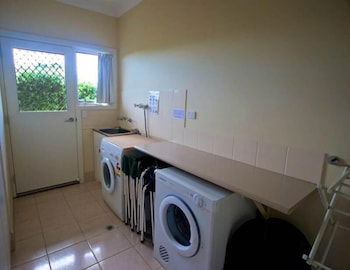 Searenity Holiday Accommodation - Yamba Accommodation 6