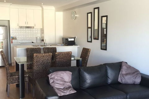 Alexandra Apartments - Yamba Accommodation 4