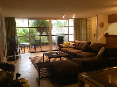 Sundeck Gardens - Yamba Accommodation 5