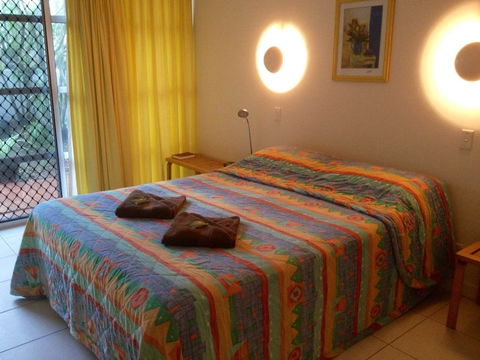 Sundeck Gardens - Yamba Accommodation 6