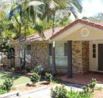 FRANGIPANI BEACH HOUSE PET FRIENDLY 22 Belbourie Cres Boomerang Beach - Yamba Accommodation