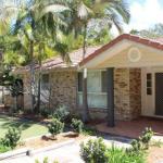 FRANGIPANI BEACH HOUSE PET FRIENDLY 22 Belbourie Cres Boomerang Beach - Yamba Accommodation 0