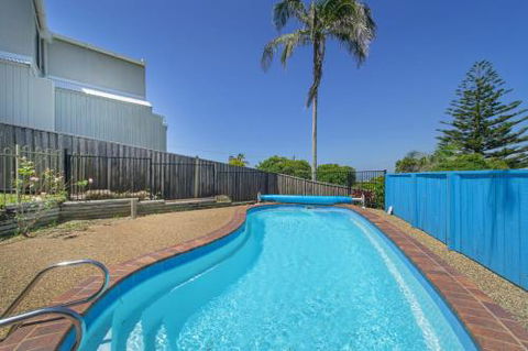 Relax At Lighthouse 4 Lighthouse Road - Yamba Accommodation 3