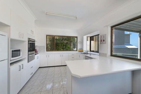 Relax At Lighthouse 4 Lighthouse Road - Yamba Accommodation 1