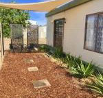 Cute Private Studio Flat with AIRCON - Yamba Accommodation