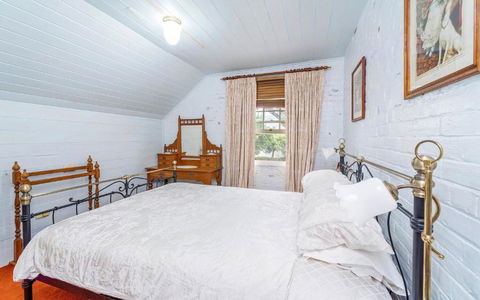 Azile 1875 Heritage Victorian Duplex - Yamba Accommodation 5