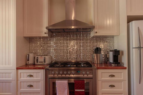 The Oaks Lilydale Accommodation - Yamba Accommodation 4