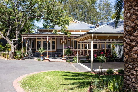 The Oaks Lilydale Accommodation - Yamba Accommodation 2