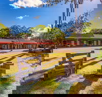 Esk Caravan Park  Motel - Yamba Accommodation