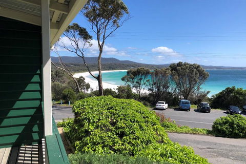 BURGESS COTTAGE King Bed For Couples - Yamba Accommodation 5
