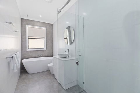 Blue Pacific 8 - Yamba Accommodation 5