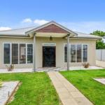 Zaahira House - Yamba Accommodation 0