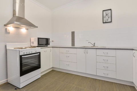 Getaway Villas Unit 38 3 1 Bedroom Self Contained Accommodation - Yamba Accommodation 2