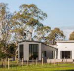 Pomonal Estate Mt. Cassell Villa - Yamba Accommodation