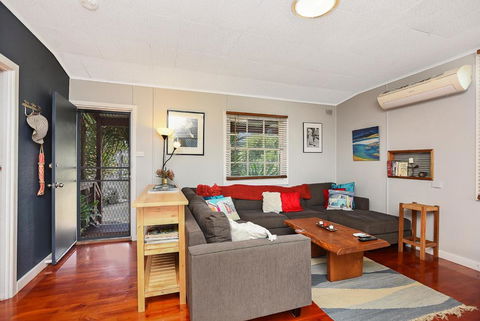 Millys At Middleton Pet Friendly - Yamba Accommodation 3