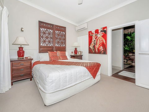 Unique Tropical Rainforest Getaway - Yamba Accommodation 6