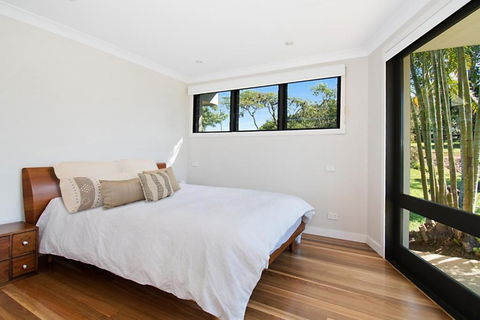 Ferncrest Fernleigh WiFi Air Conditioning - Yamba Accommodation 1