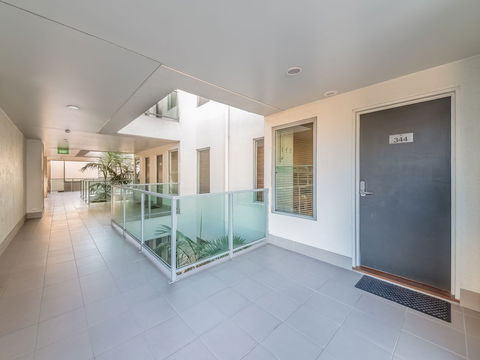 121 At The Waves - Yamba Accommodation 1