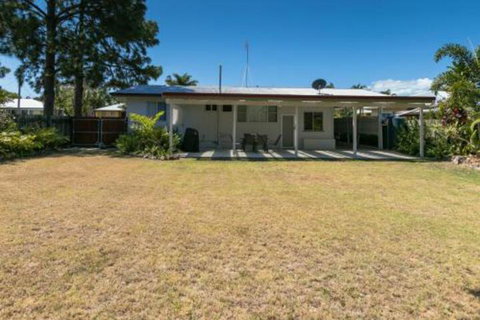 Charming Beach House - Yamba Accommodation 2