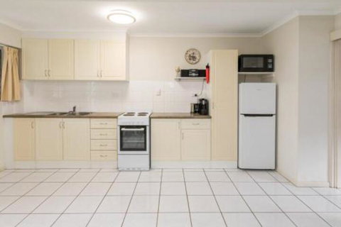 Comfy & Cosy Ground Floor Unit - Yamba Accommodation 3