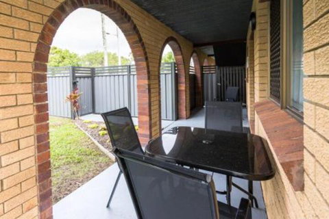 Comfy & Cosy Ground Floor Unit - Yamba Accommodation 2