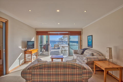 Beach Side Bay Of Fires - Yamba Accommodation 2