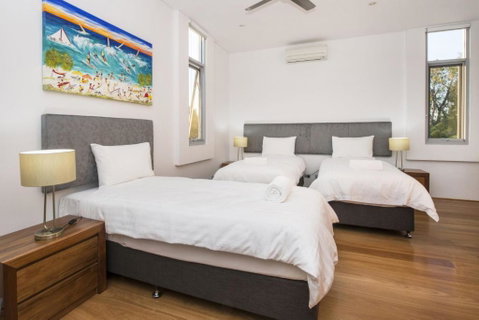 Cinque - Yamba Accommodation 6