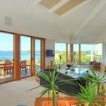 BEDARRA MOLLYMOOK BEACH - Yamba Accommodation 0