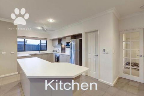 6 Corella Court - Yamba Accommodation 5