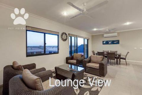6 Corella Court - Yamba Accommodation 3