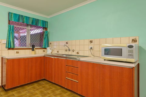 4 / 1 Maidstone Crescent - Yamba Accommodation 6