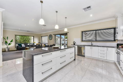 Accommodation On Lansell 2 - Yamba Accommodation 1