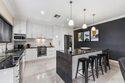 Accommodation On Lansell 2 - Yamba Accommodation 2