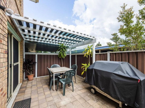 Clifton On Charles - Yamba Accommodation 4