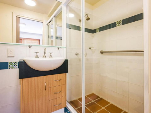 Riverview Apartments 1.3 - Yamba Accommodation 4