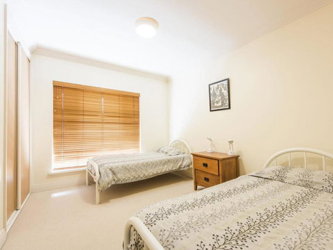 Riverview Apartments 1.3 - Yamba Accommodation 2