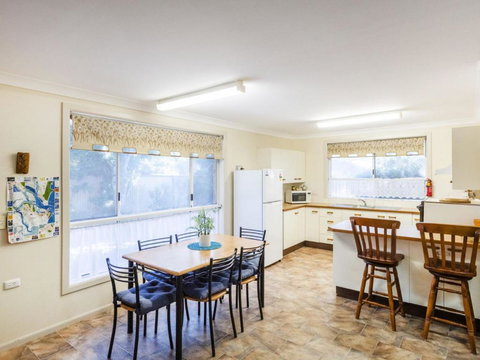 Mermaid Lodge - Yamba Accommodation 4