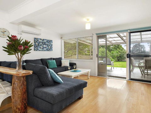 Sunshine Dazed Walk To Shops & Cafes - Yamba Accommodation 4