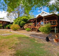 Sunnyhurst Chalets Rural Stay - Yamba Accommodation