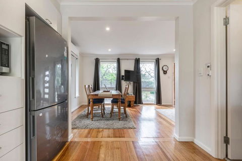 ?Spacious Bungalow?5min Walk To Station?5min To Box Hill?WiFi?Parking - Yamba Accommodation 1
