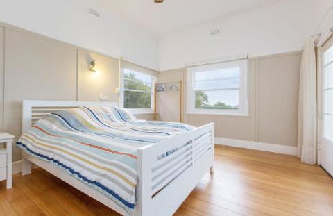BEACHSIDE GETAWAY DROMANA - Yamba Accommodation 3