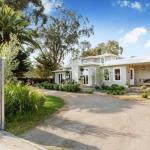 BARRIMA SOMERS BEACH - Yamba Accommodation 0