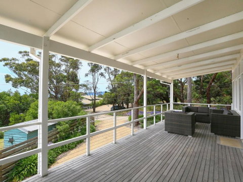 DROMANA BEACH SHACK... - Yamba Accommodation 6